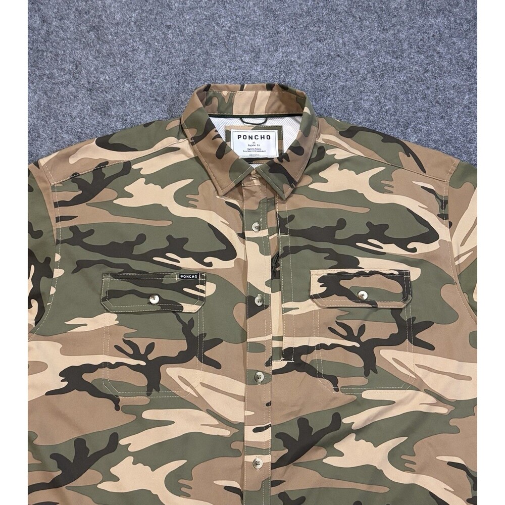 Poncho Shirt Men’s Size XL Camo Short Sleeve Button Up